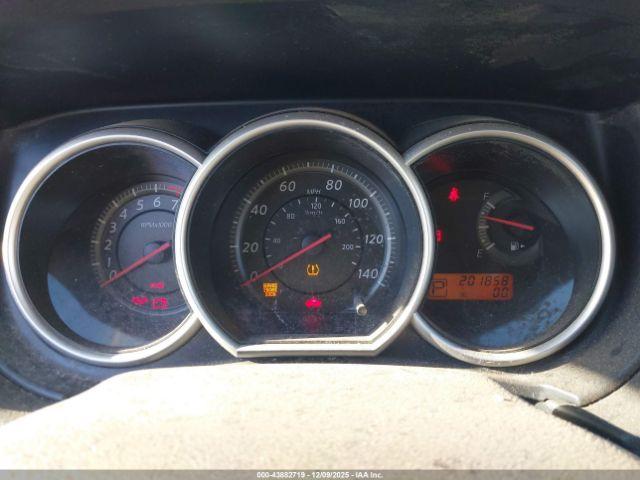 Nissan Versa 1.8s Image 3