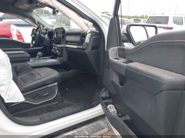 Ford F-150 Lariat Image 5