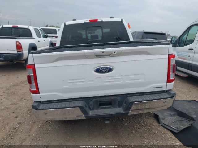Ford F-150 Lariat Image 11