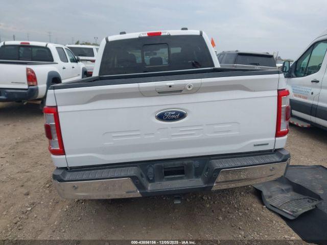 Ford F-150 Lariat Image 11