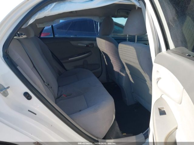 Toyota Corolla Le Image 14