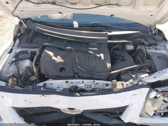 Toyota Corolla Le Image 9