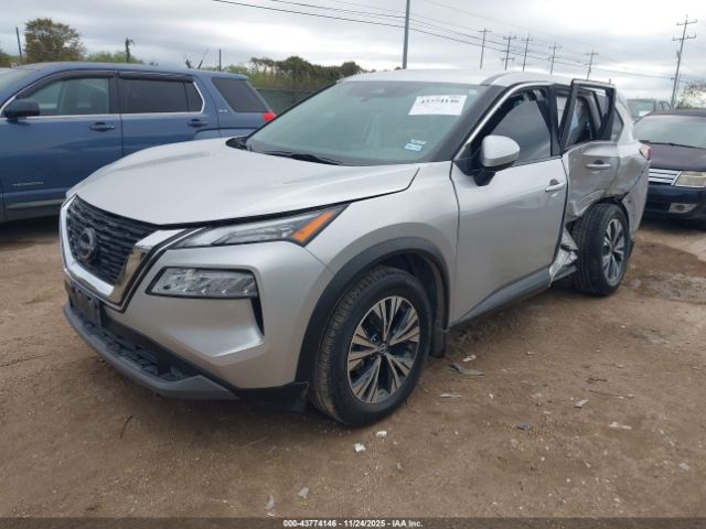 Nissan Rogue Sv Fwd Image 2