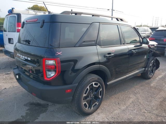 Ford Bronco Outer Banks Image 13