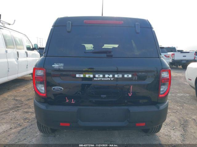 Ford Bronco Outer Banks Image 4