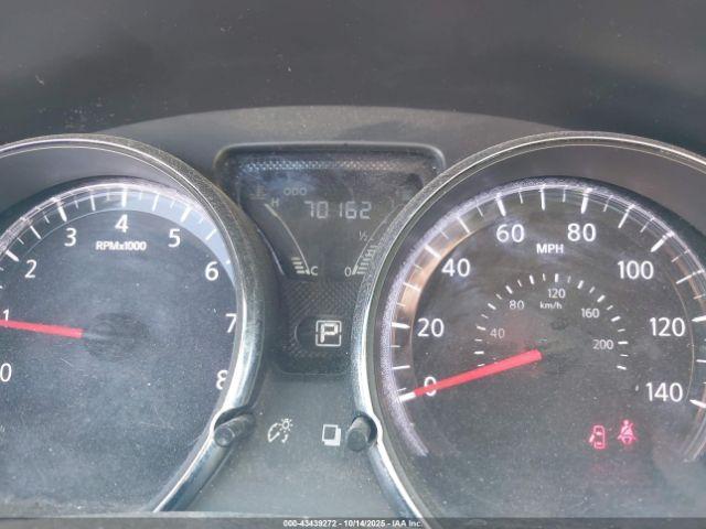 Nissan Versa 1.6 Sv Image 17