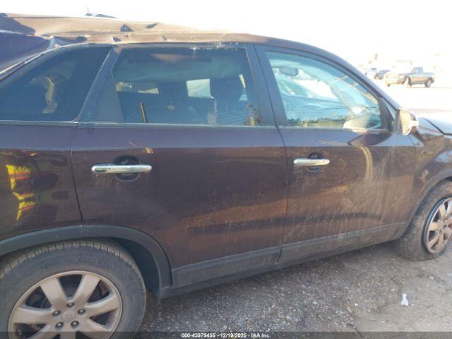 Kia Sorento Lx Image 4