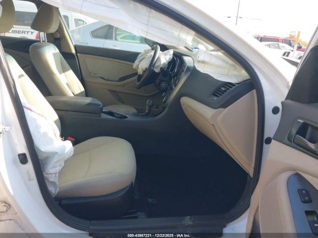 Kia Optima Lx Image 9