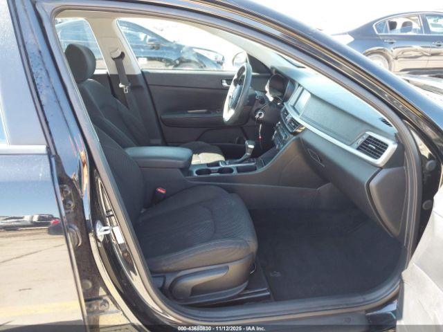 Kia Optima Lx Image 9