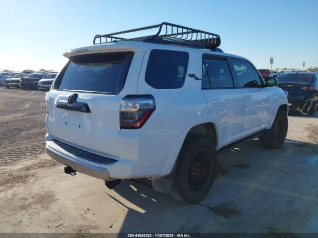 Toyota 4Runner Trd Off Road Image 9