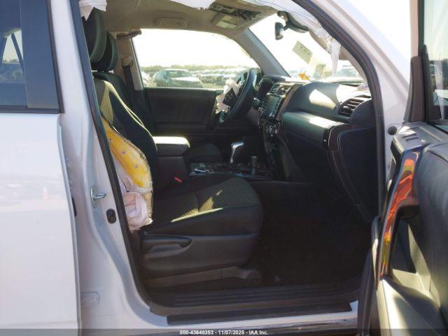 Toyota 4Runner Trd Off Road Image 6