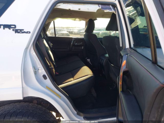 Toyota 4Runner Trd Off Road Image 10