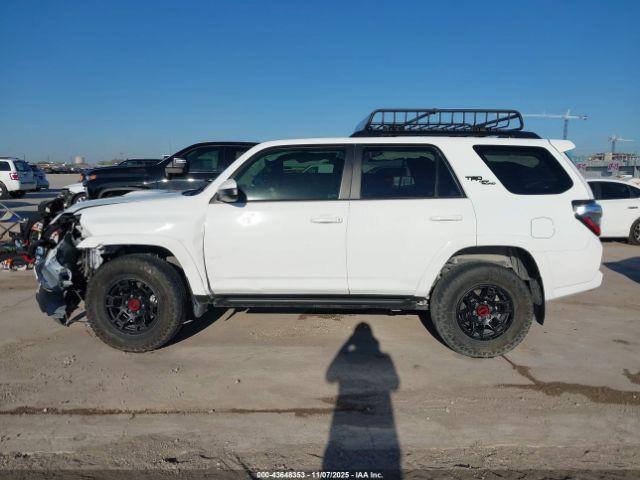 Toyota 4Runner Trd Off Road Image 15