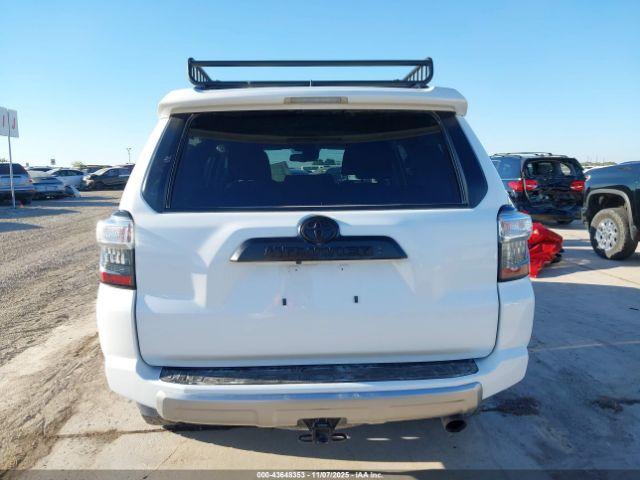 Toyota 4Runner Trd Off Road Image 12