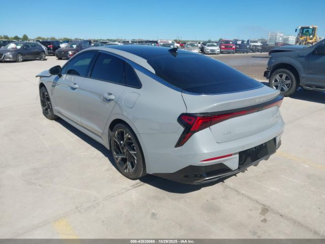 Kia K5 Gt-line Image 2