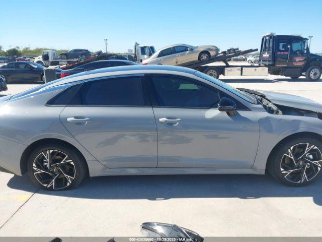 Kia K5 Gt-line Image 14