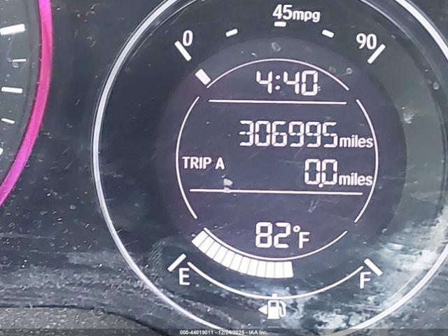 Honda HR-V Lx Image 2