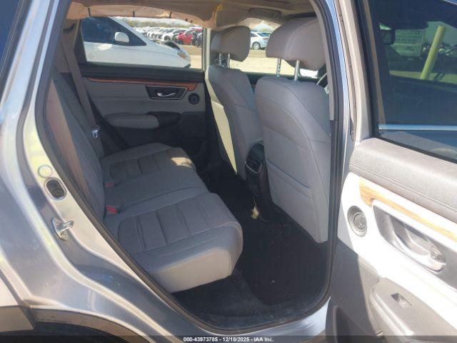 Honda CR-V Touring Image 14