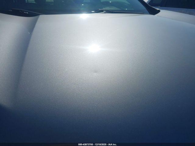 Honda CR-V Touring Image 6