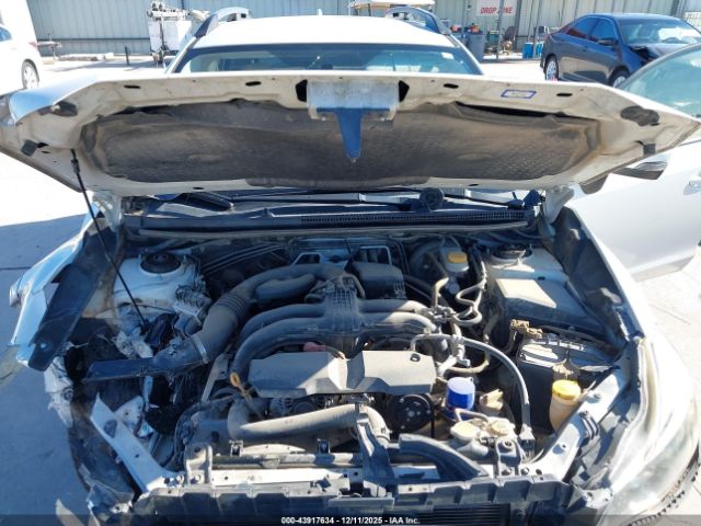 Subaru Crosstrek 2.0i Limited Image 3