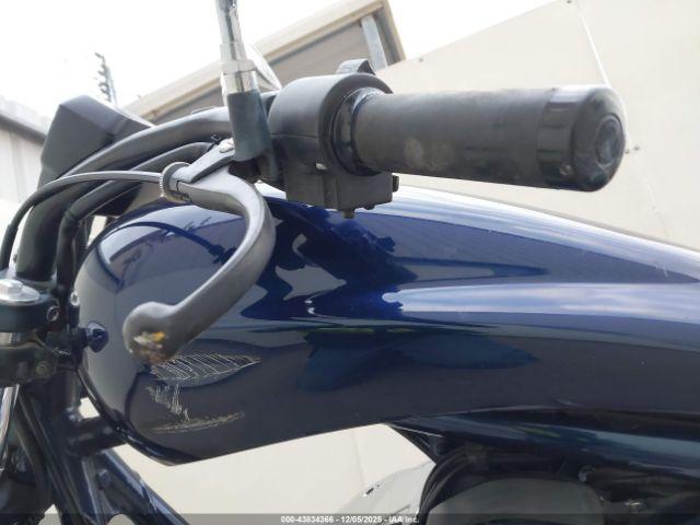 Honda Vt1300 Cx Image 12