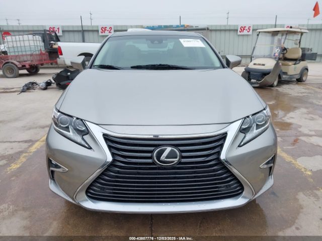 Lexus Es Image 11