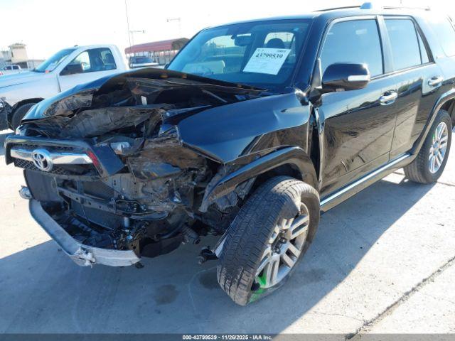 Toyota 4Runner Limited Image 10