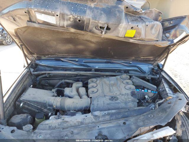 Toyota 4Runner Limited Image 11