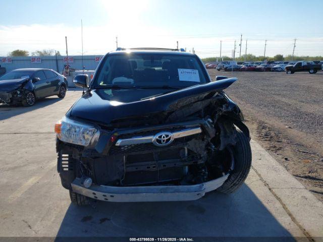 Toyota 4Runner Limited Image 12