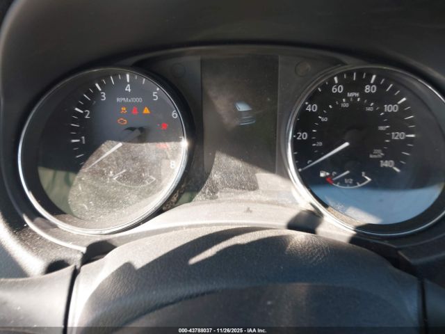 Nissan Rogue S Image 4