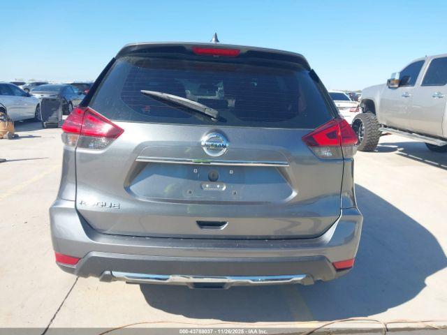 Nissan Rogue S Image 13