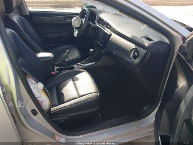 Toyota Corolla Xle Image 4