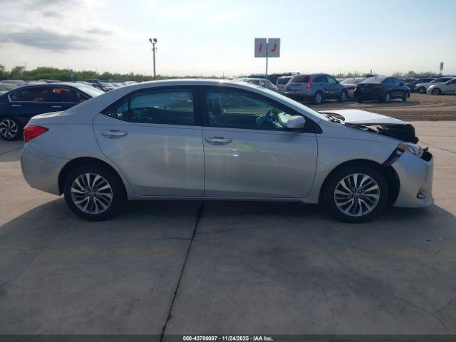 Toyota Corolla Xle Image 13