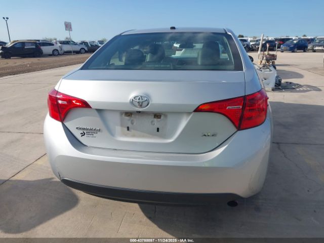 Toyota Corolla Xle Image 15