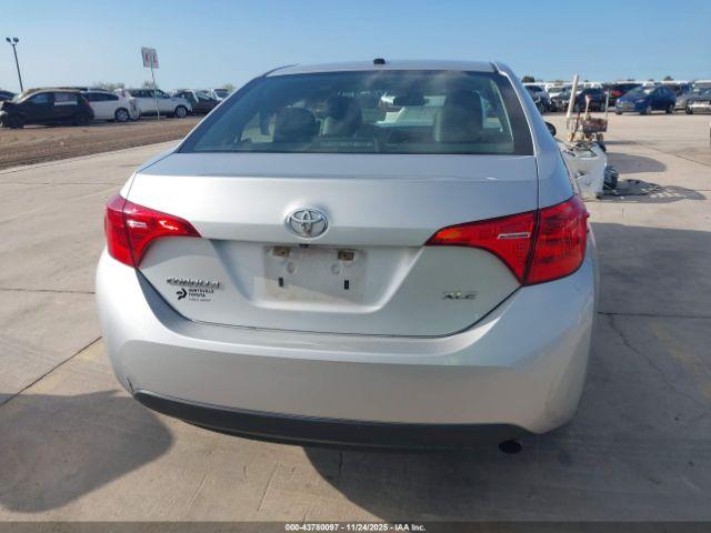 Toyota Corolla Xle Image 15