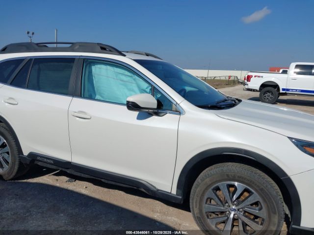 Subaru Outback Premium Image 8