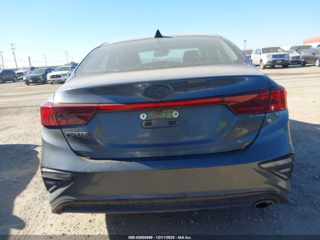 Kia Forte Lxs Image 10