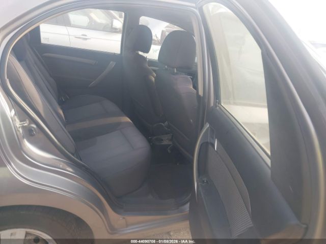 Chevrolet Aveo Lt Image 5