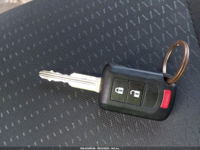 Mitsubishi Mirage Es Image 13