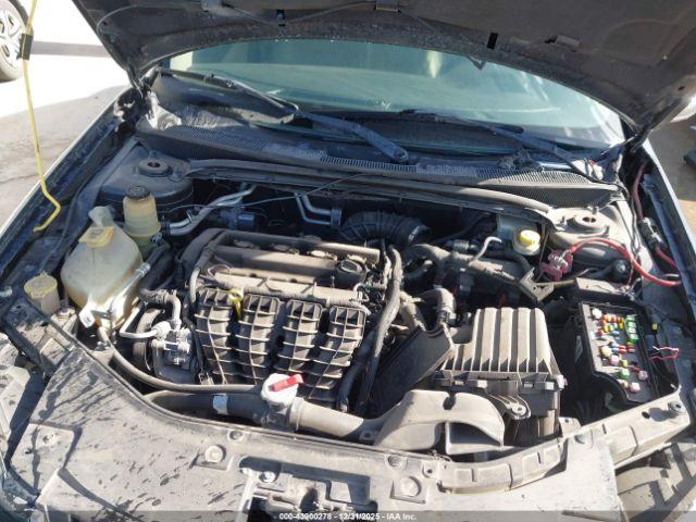 Chrysler 200 Limited Image 8