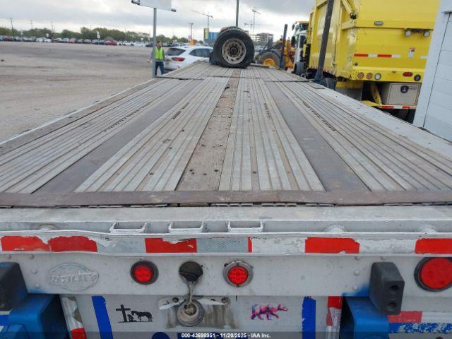 Utility Trailer Mfg Flat Bed Image 6