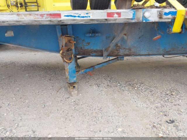 Utility Trailer Mfg Flat Bed Image 12
