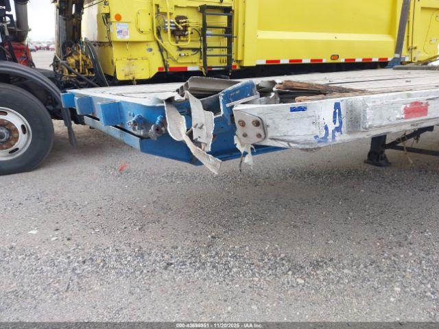 Utility Trailer Mfg Flat Bed Image 14
