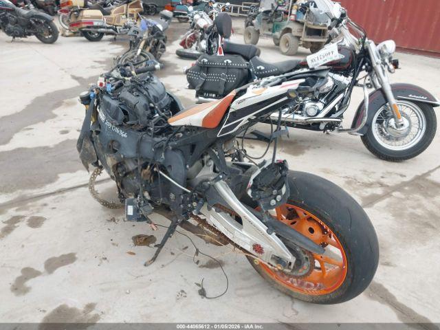 Honda Cbr1000 Rr Image 14