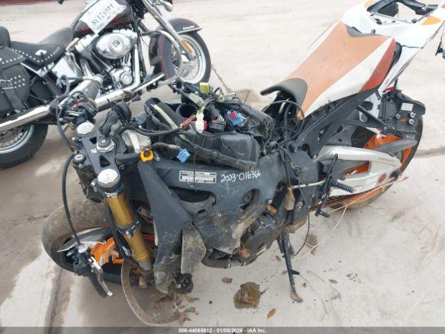 Honda Cbr1000 Rr Image 12